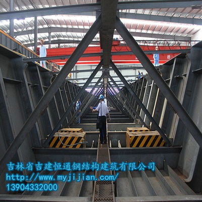 吉林钢结构工程空中滑移施工方法(实例)