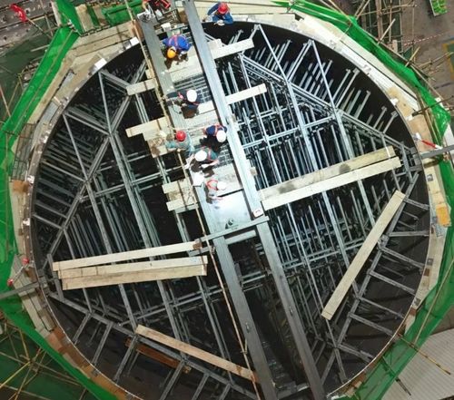 老挝琅勃拉邦水电站项目1号机组尾水肘管工厂验收成功
